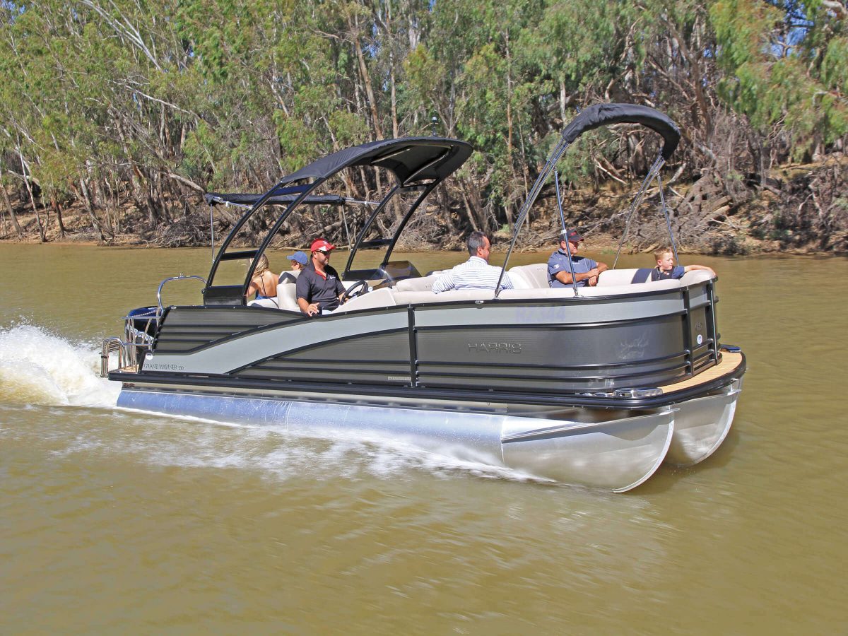 How to Contact Used Pontoon Boats Gold Coast to Get Boats Within Your Limited Budget