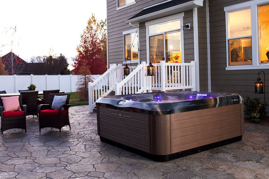 5 Long-Term Considerations For When You Buy Hot Tubs
